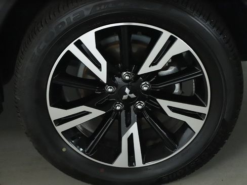 Used 2026 Mitsubishi Eclipse Cross AWD image 10