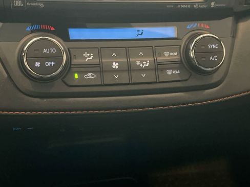 Used 2017 Toyota RAV4 SE w/ Advanced Technology Package image 19