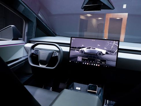 Used 2026 Tesla Cybertruck AWD Crew Cab image 46