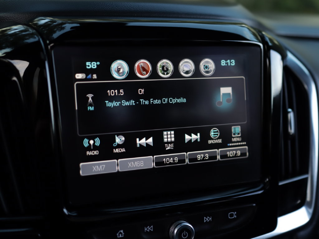 Used 2018 Chevrolet Traverse Premier w/ Redline Edition FWD image 12