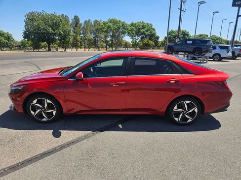 Used 2021 Hyundai Elantra Limited FWD image 2