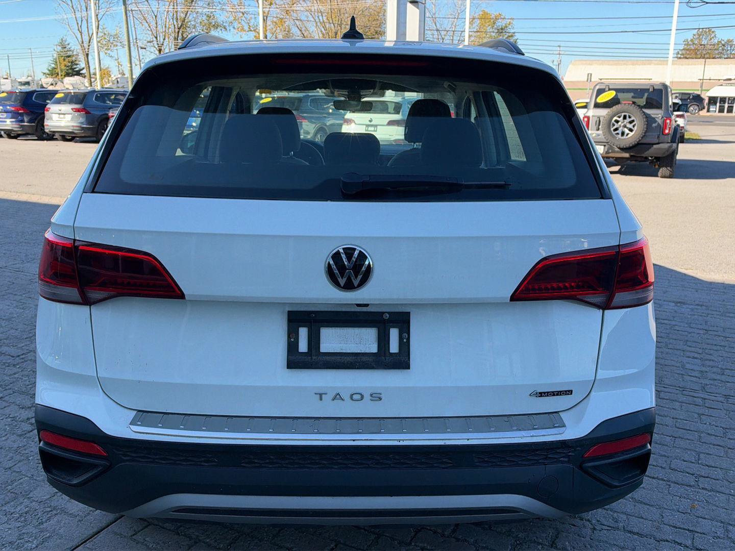 Used 2023 Volkswagen Taos S w/ Driver Assistance Package AWD/4WD image 5