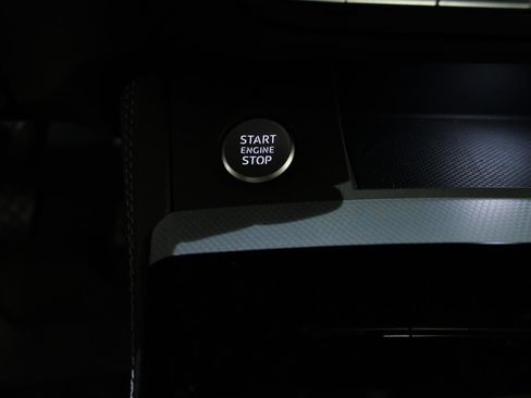 Certified 2025 Audi Q5 2.0T Premium Plus AWD/4WD image 15