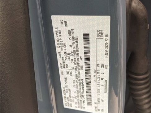 New 2025 Ford Escape Base w/ PHEV Premium Package image 41