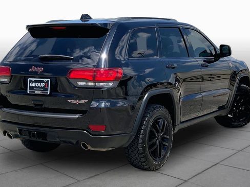 Used 2021 Jeep Grand Cherokee Trailhawk w/ Trailhawk Luxury Group AWD/4WD image 13