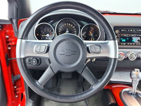 Used 2003 Chevrolet SSR w/ Preferred Equipment Group RWD image 18