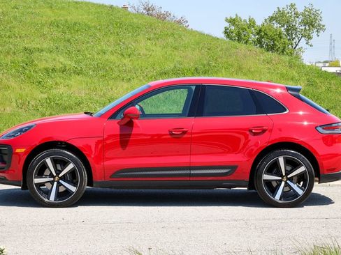 Certified 2026 Porsche Macan AWD/4WD image 2