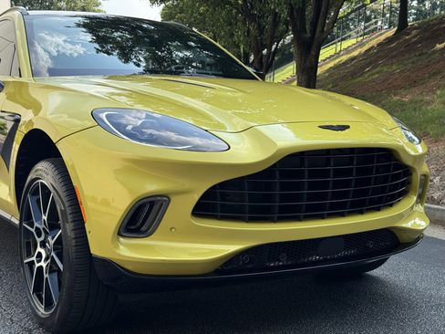 Used 2021 Aston Martin DBX AWD/4WD image 39