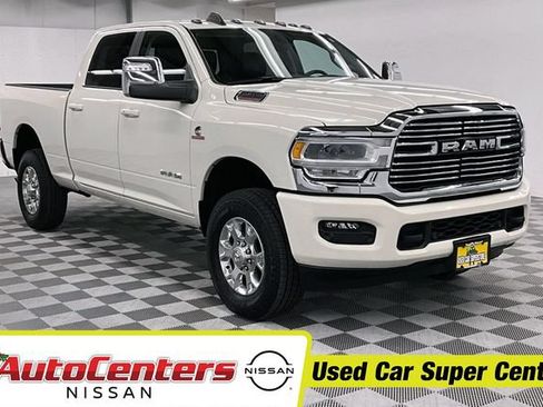 Used 2024 RAM 3500 Laramie AWD/4WD image 1