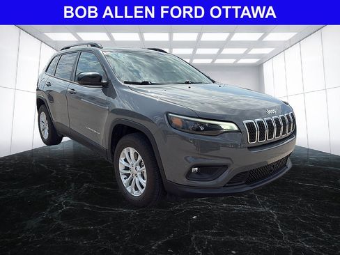Used 2022 Jeep Cherokee Latitude Lux w/ Sun & Sound Group AWD/4WD image 7
