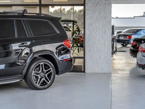 Used 2018 Mercedes-Benz GLS 550 4MATIC w/ Offroad Package image 60