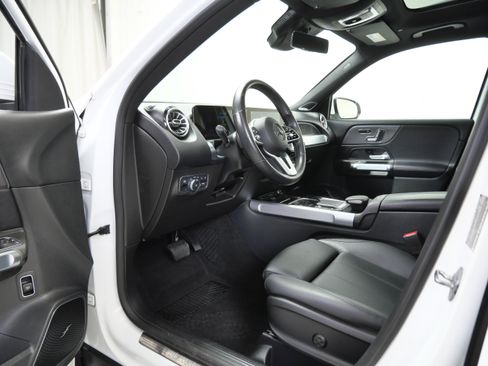 Certified 2021 Mercedes-Benz GLB 250 4MATIC image 14