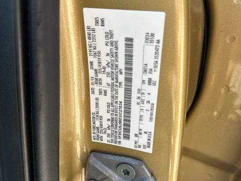 Used 2014 Ford Escape Titanium w/ Equipment Group 401A AWD/4WD image 47