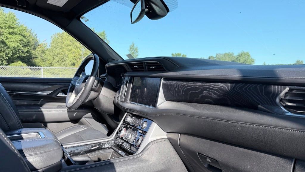 Used 2021 GMC Yukon Denali AWD/4WD image 11