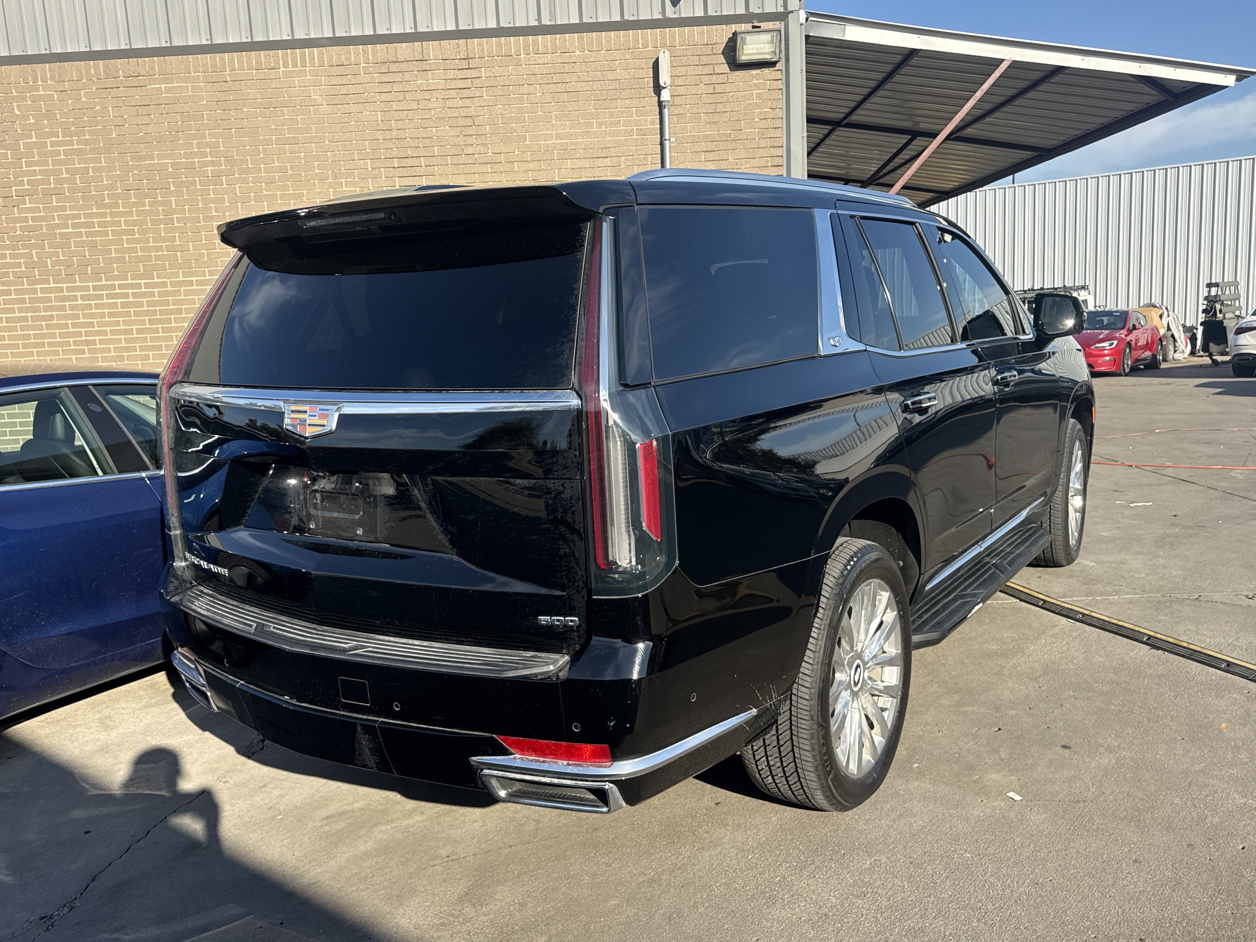 Used 2024 Cadillac Escalade Premium Luxury w/ Performance Package AWD/4WD image 10
