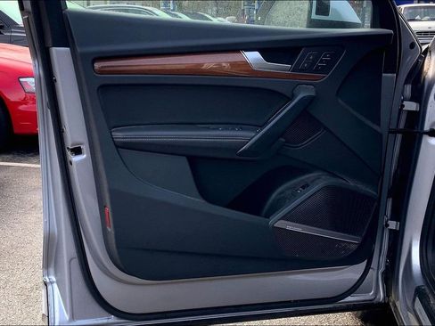 Used 2023 Audi Q5 2.0T Premium Plus w/ Premium Plus Package image 10