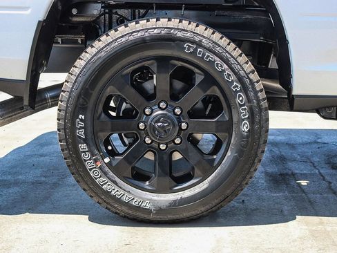 New 2026 RAM 2500 Laramie AWD/4WD image 12