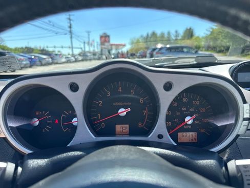 Used 2005 Nissan 350Z Touring RWD image 21