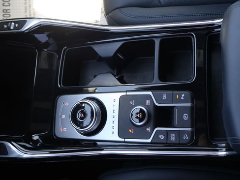 Used 2023 Kia Sorento SX Prestige AWD/4WD image 32