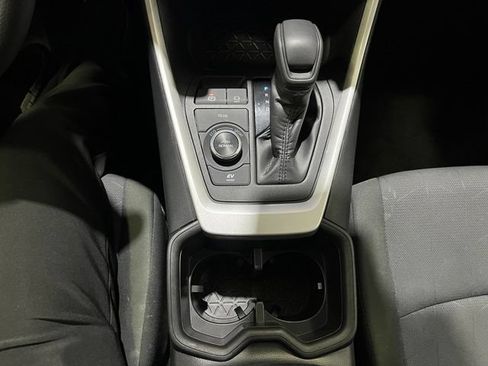 Certified 2025 Toyota RAV4 XLE AWD/4WD image 21