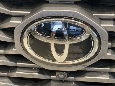 Certified 2023 Toyota Tacoma TRD Off-Road w/ Advanced Technology Package image 10