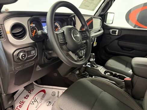 New 2026 Jeep Gladiator Sport image 12