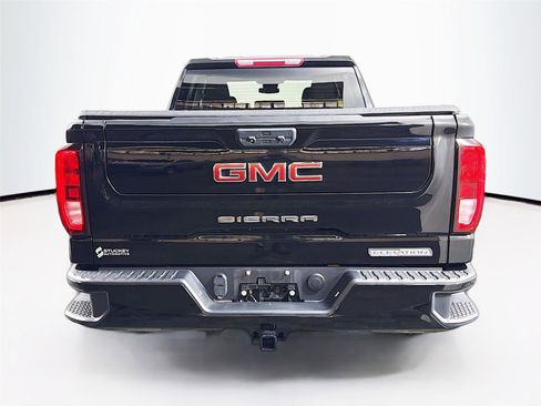 Used 2023 GMC Sierra 1500 Elevation AWD/4WD image 6