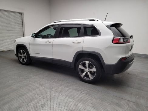 Used 2019 Jeep Cherokee Limited image 3