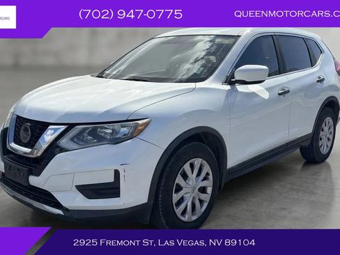 Used 2018 Nissan Rogue S image 1
