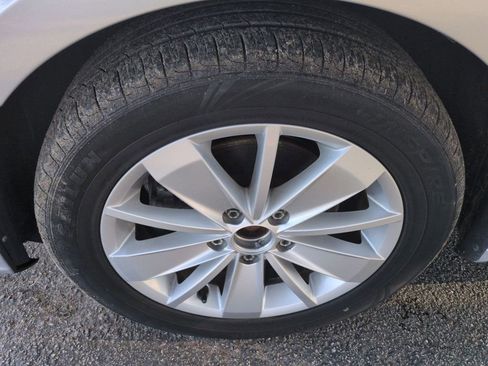 Used 2016 Volkswagen Jetta SE image 10