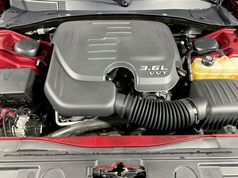 Used 2014 Chrysler 300 AWD w/ Driver Convenience Group image 35