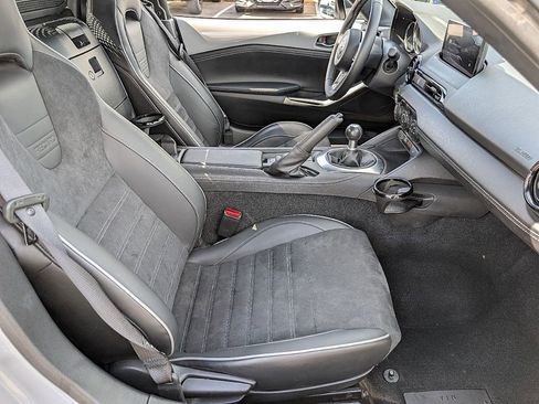 Certified 2025 MAZDA MX-5 Miata Club w/ Brembo/BBS Recaro Package image 19