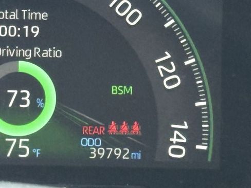 Used 2023 Toyota RAV4 XLE image 17