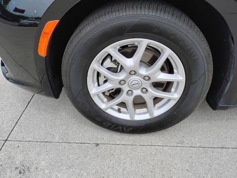 Used 2026 Chrysler Pacifica Select FWD image 22