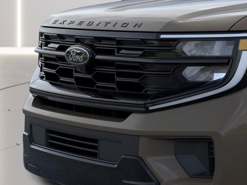 New 2026 Ford Expedition Max Platinum image 17