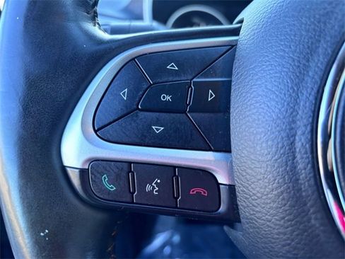 Used 2019 Jeep Compass Latitude w/ Cold Weather Group image 17