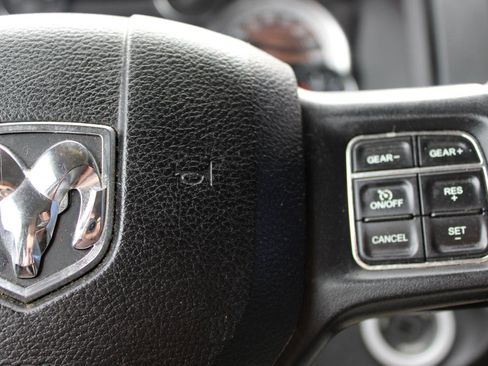 Used 2018 RAM 1500 Big Horn image 19