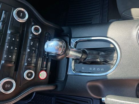 Used 2017 Ford Mustang Coupe RWD image 24