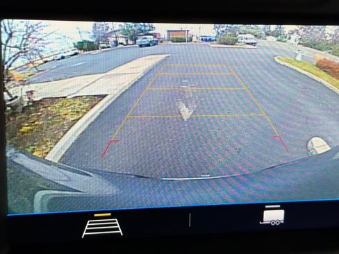 Used 2022 Chevrolet Silverado 1500 RST image 18