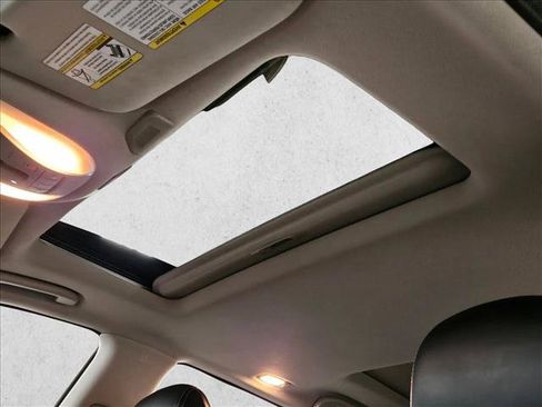Used 2020 INFINITI QX60 Luxe w/ Sensory Package FWD image 16