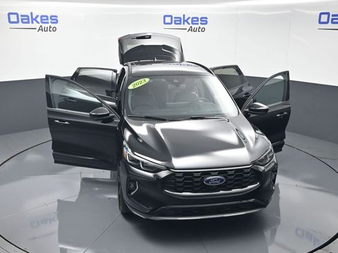 Used 2023 Ford Escape ST-Line Elite w/ Premium Technology Package AWD/4WD image 60