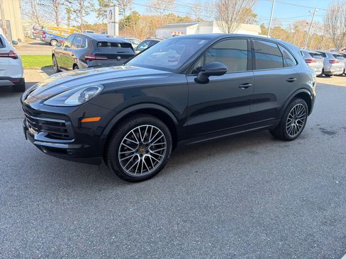 Used 2020 Porsche Cayenne AWD/4WD image 4