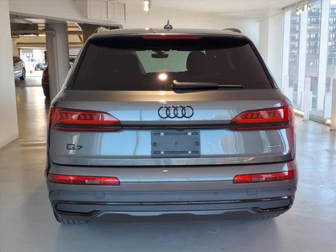 Used 2022 Audi Q7 Premium Plus image 5