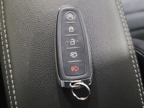 Used 2017 Ford Escape Titanium FWD image 32