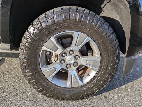 Used 2019 Chevrolet Colorado Z71 image 11