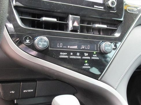 Used 2024 Toyota Camry LE image 24