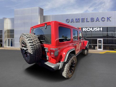 Used 2024 Jeep Wrangler Unlimited Rubicon AWD/4WD image 5