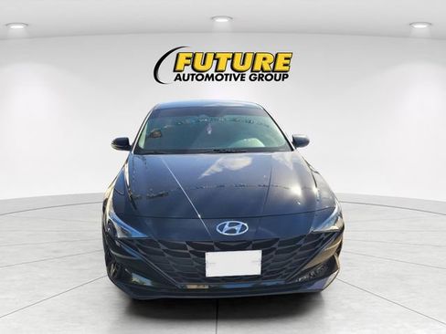 Used 2023 Hyundai Elantra SEL FWD image 2