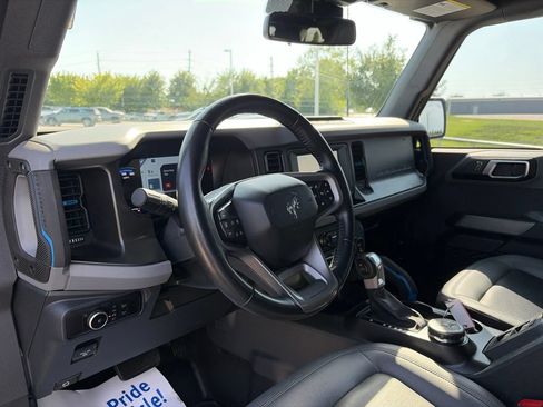 Used 2023 Ford Bronco Black Diamond w/ Sasquatch Package AWD/4WD image 49