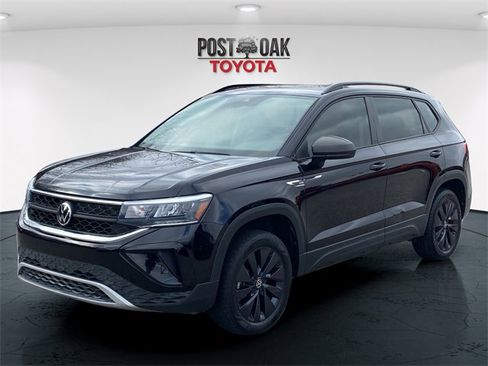 Used 2022 Volkswagen Taos S w/ IQ Drive S Package image 3